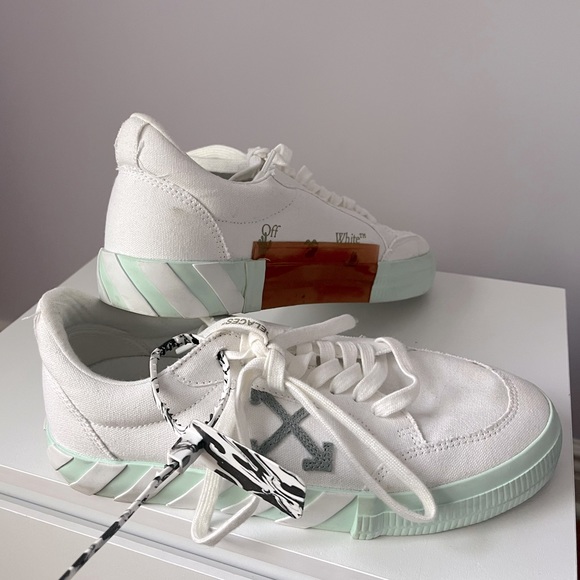 off white low vulc